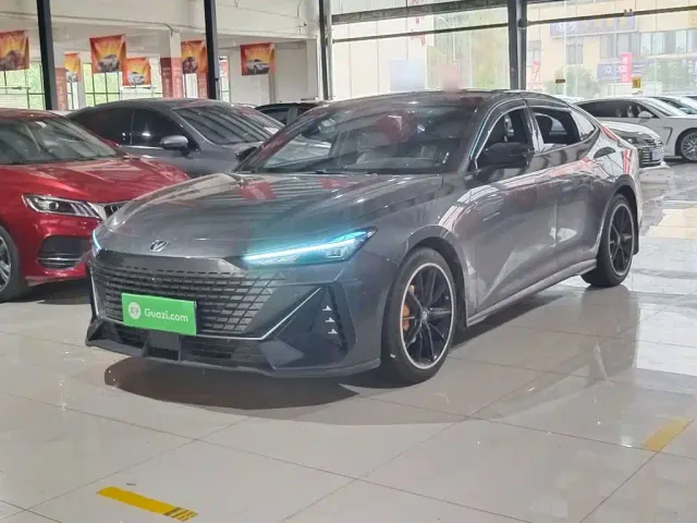 Фотография автомобиля — Changan UNI-V