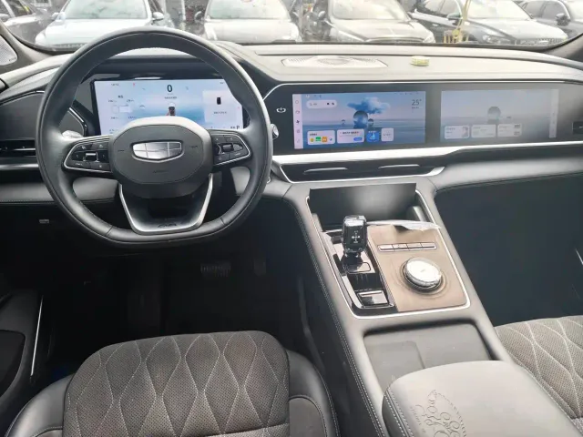 Geely Xingyue L — Фото автомобиля 8