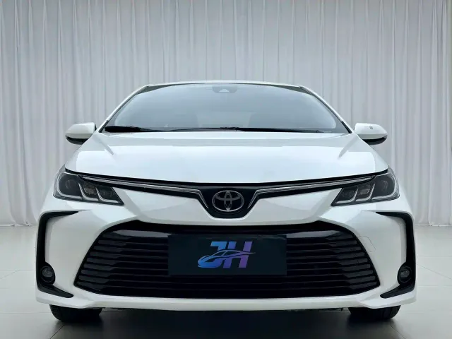 Toyota Corolla — Фото автомобиля 2