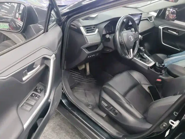 Toyota Wildlander — Фото автомобиля 15