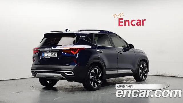 Kia Seltos Seltos Бензин 1.6 Turbo 4WD — Фото автомобиля 2