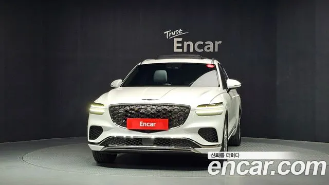 Genesis GV70 — Фото автомобиля 3