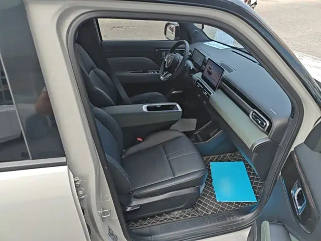 Baojun Yep Plus — Фото автомобиля 24
