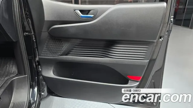 Hyundai Staria Staria Tourer 11 мест — Фото автомобиля 24