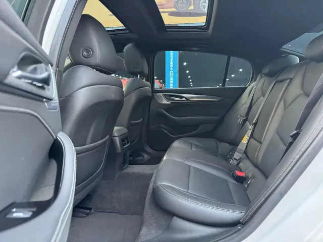 Cadillac CT5 — Фото автомобиля 13