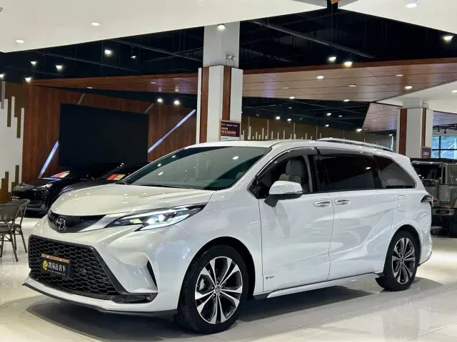 Фотография автомобиля — Toyota Granvia