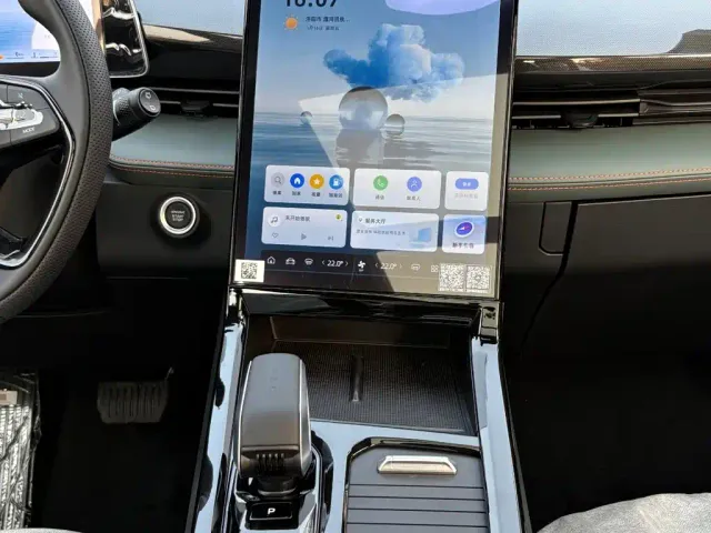 Geely Boyue — Фото автомобиля 14