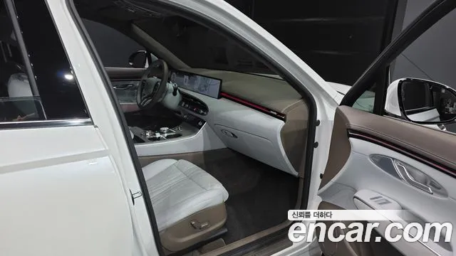 Genesis GV70 — Фото автомобиля 17