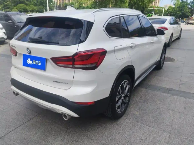 BMW X1 — Фото автомобиля 3