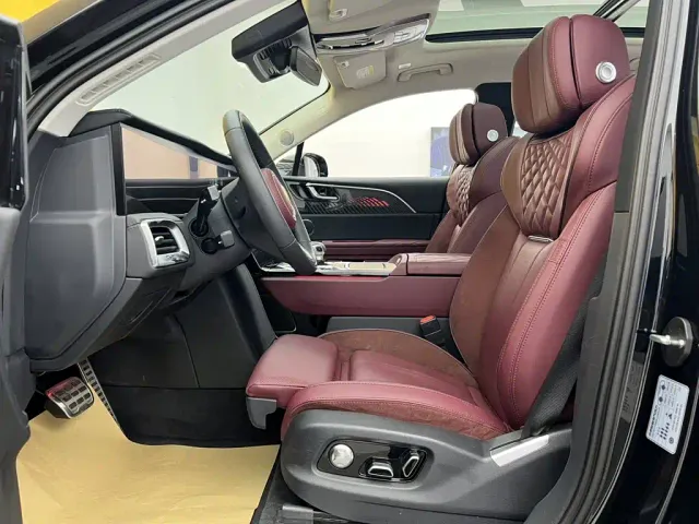 Hongqi E-HS9 — Фото автомобиля 19