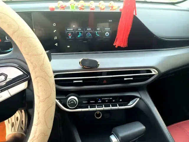 Changan Eado — Фото автомобиля 12