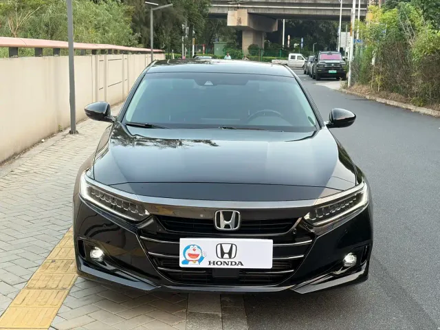 Honda Accord — Фото автомобиля 2
