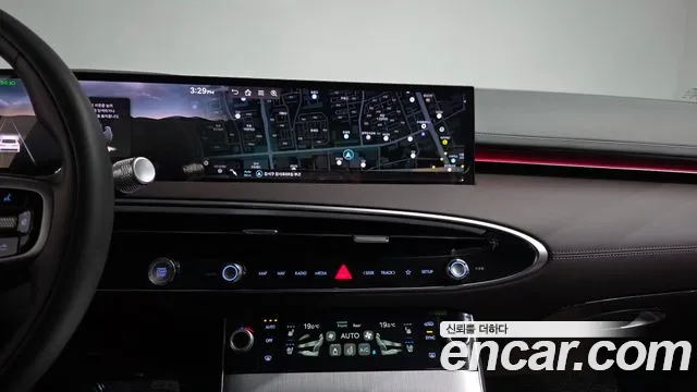 Genesis GV70 — Фото автомобиля 20