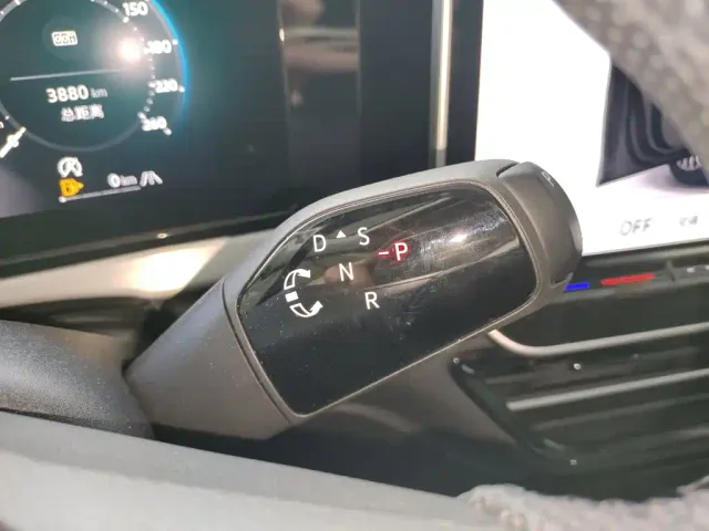 Volkswagen Passat — Фото автомобиля 9