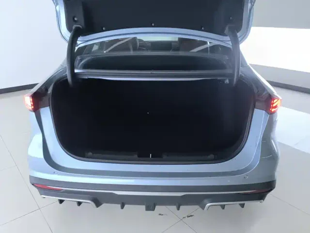 Geely Galaxy L6 — Фото автомобиля 4