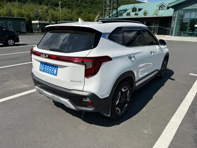 Kia Seltos — Фото автомобиля 4