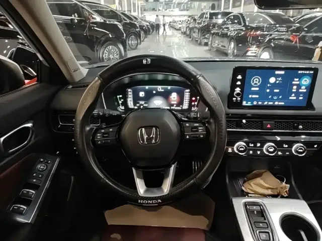 Honda Integra 2023 2.0L e:HEV Sharp Premium Edition — Фото автомобиля 10