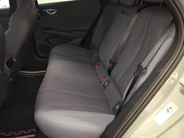 BYD Seal 06 GT — Фото автомобиля 21