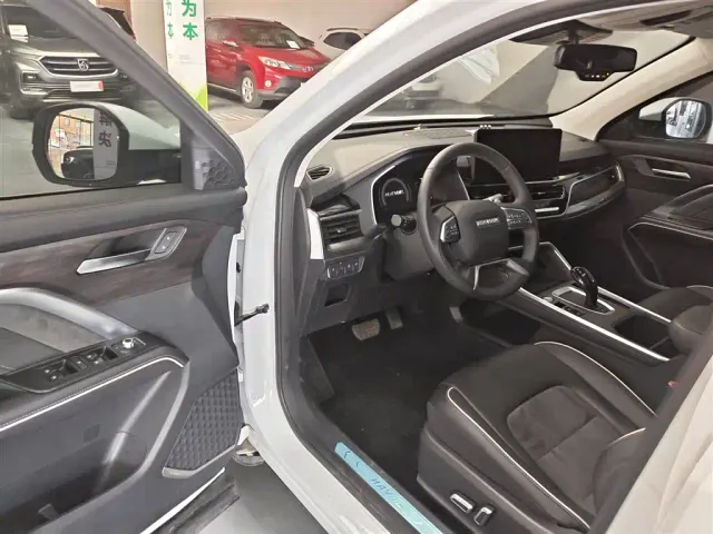 Haval H6 — Фото автомобиля 11