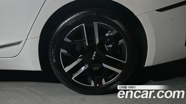 Kia K8 (New) Hybrid — Фото автомобиля 6