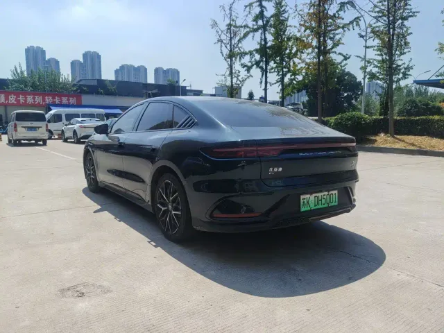 BYD Han — Фото автомобиля 9