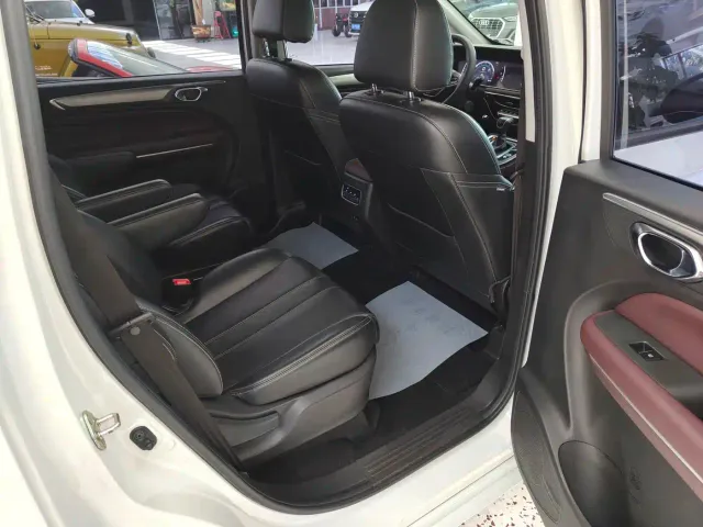 GAC Trumpchi M6 — Фото автомобиля 9