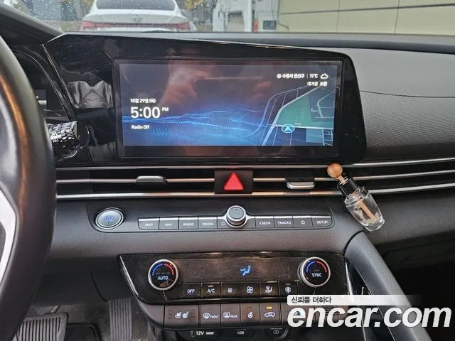 Hyundai Avante CN7 — Фото автомобиля 8