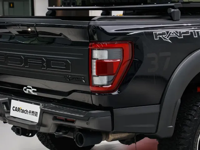 Ford F-150 Raptor — Фото автомобиля 9
