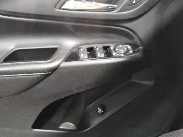 Chevrolet Equinox — Фото автомобиля 7