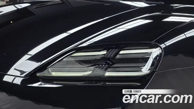 Porsche Macan — Фото автомобиля 7