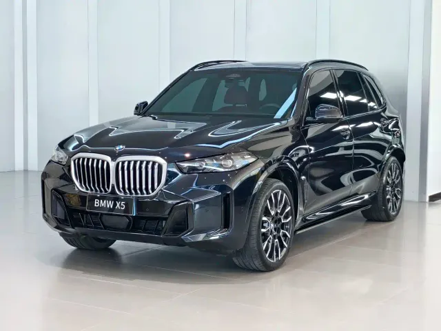 Фотография автомобиля — BMW X5