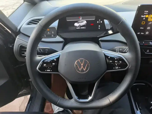 Volkswagen ID.3 — Фото автомобиля 10