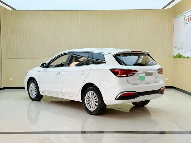Roewe Ei5 — Фото автомобиля 14