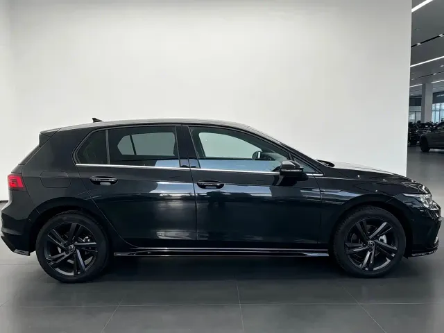 Volkswagen Golf — Фото автомобиля 4