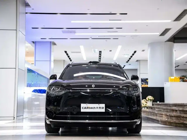 Aito M9 — Фото автомобиля 4
