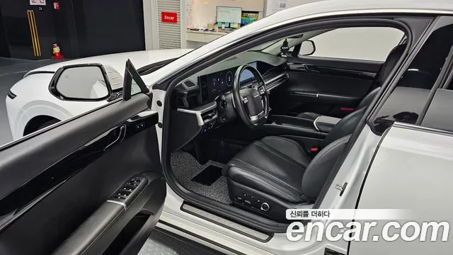 Hyundai Grandeur GN7 — Фото автомобиля 10