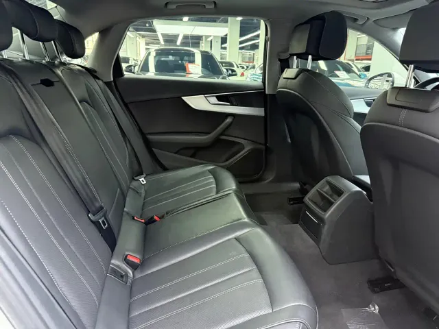 Audi A4L — Фото автомобиля 19
