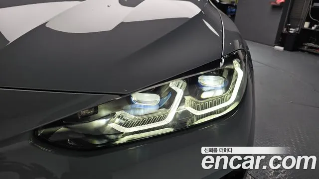 BMW i4 — Фото автомобиля 19