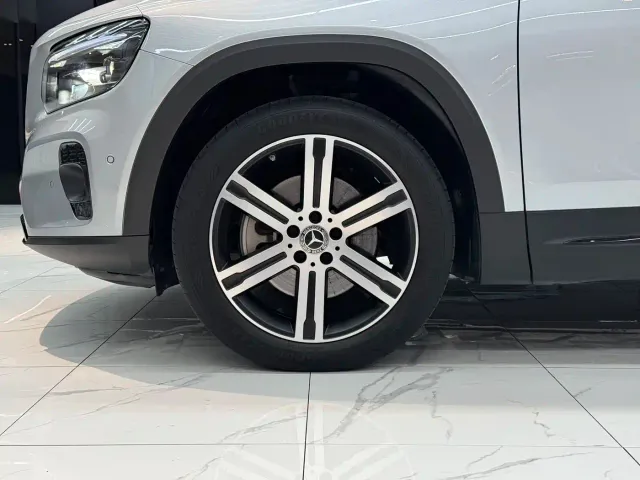 Mercedes-Benz GLB-Class — Фото автомобиля 11