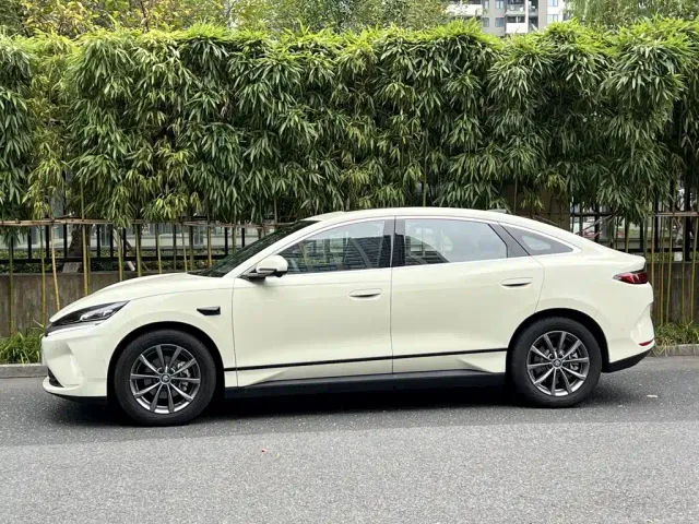 BYD Qin L — Фото автомобиля 5