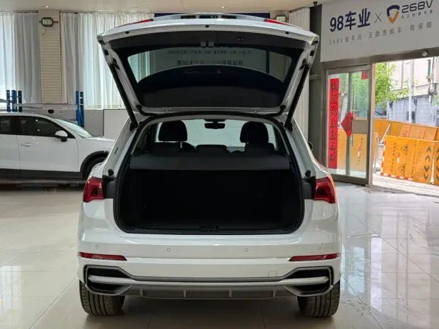 Audi Q3 — Фото автомобиля 24