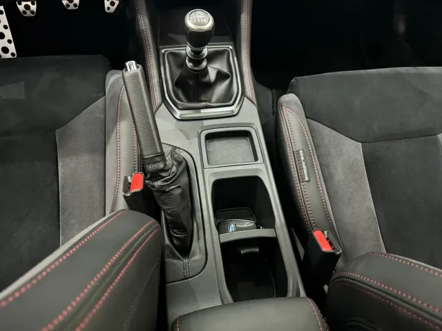 Subaru WRX — Фото автомобиля 14