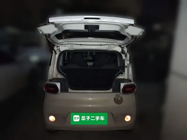 Wuling Hongguang Mini EV — Фото автомобиля 15