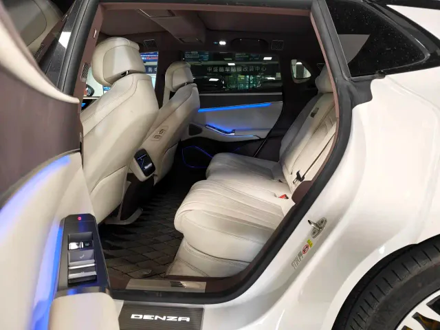 Denza Z9GT — Фото автомобиля 6