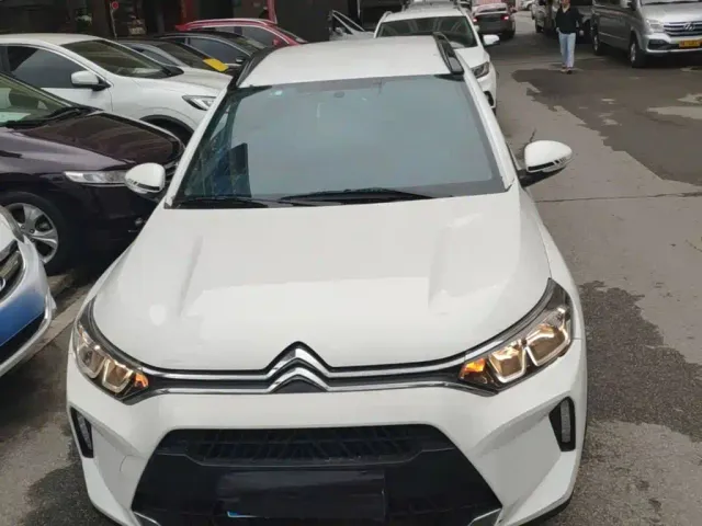 Citroen C3-XR — Фото автомобиля 2
