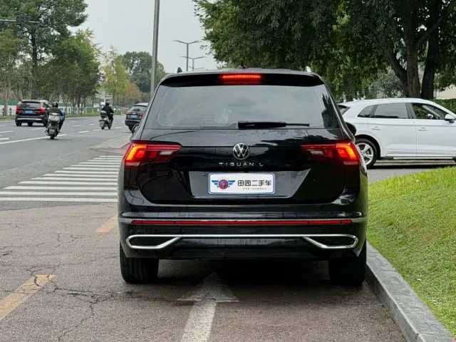 Volkswagen Tiguan L — Фото автомобиля 5