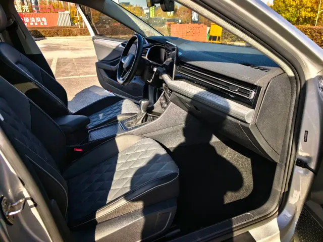 Volkswagen Sagitar — Фото автомобиля 8