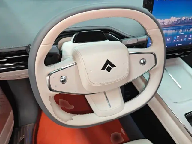 GAC Hyptec HT — Фото автомобиля 10