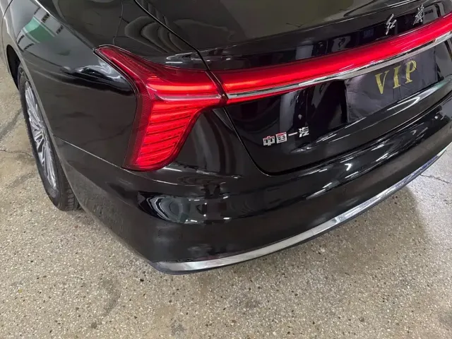 Hongqi H5 — Фото автомобиля 5