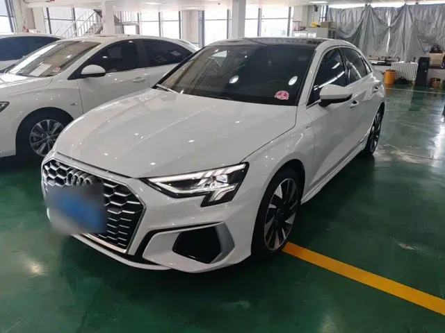 Фотография автомобиля — Audi A3